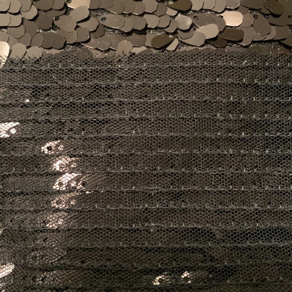 INOIS Sequined Scoop-Neck Tank Top - Picture 10 of 13